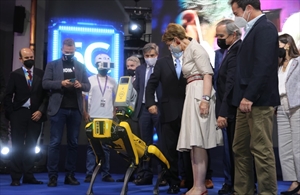 El acto oficial de lanzamiento de 5G contó con un piloto de Engineering Virtual Assistant (EVA) - Crédito: Subtel